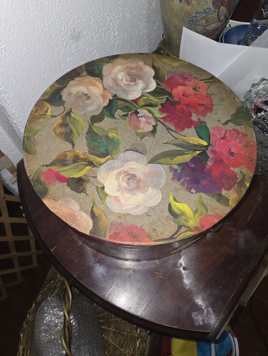 Other - Hat Box Vintage Floral